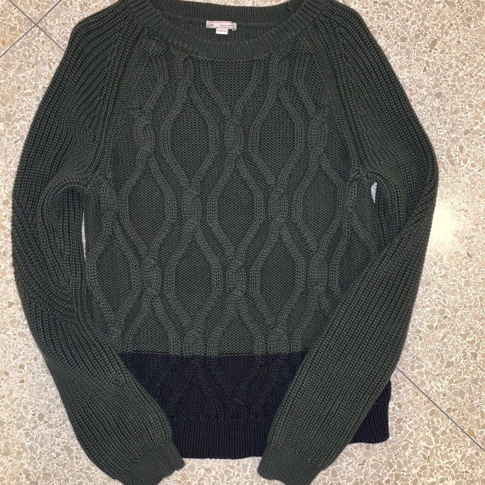 Gap Sweater
